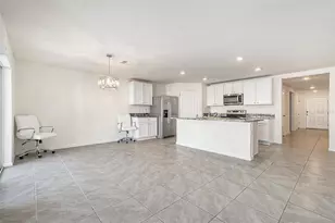 3900 Autumn Amber Dr, Spring Hill, FL 34609 - Photo 5