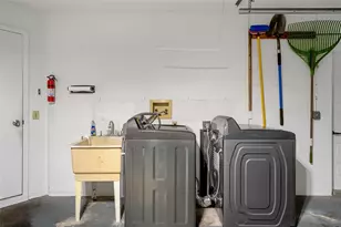 6732 Oak Cluster Cir, Spring Hill, FL 34606 - Photo 37