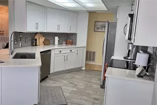 1353 Finland Dr, Spring Hill, FL 34609 - Photo 5