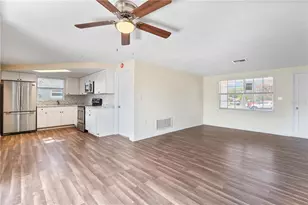 7130 Fox Hollow Dr, Port Richey, FL 34668 - Photo 5