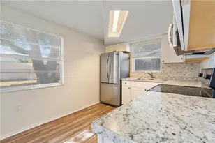 7130 Fox Hollow Dr, Port Richey, FL 34668 - Photo 9