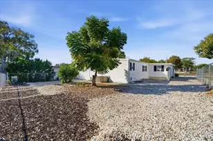 8006 Montrose Ave, Brooksville, FL 34613 - Photo 37