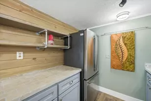 8006 Montrose Ave, Brooksville, FL 34613 - Photo 23