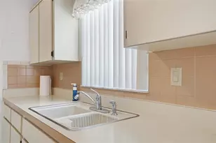 2414 Appian Ave, Spring Hill, FL 34608 - Photo 9