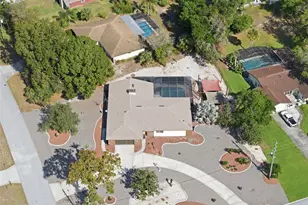 8123 River Country Dr, Weeki Wachee, FL 34607 - Photo 13