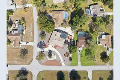 8123 River Country Drive, Weeki Wachee, FL 34607 - Photo 17