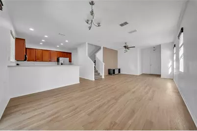 17446 Queensland Street, Land O Lakes, FL 34638 - Photo 5