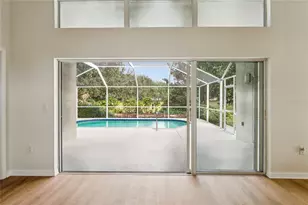 322 Greenwich Cir, Spring Hill, FL 34609 - Photo 9