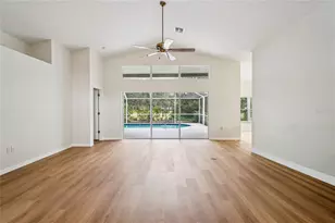 322 Greenwich Cir, Spring Hill, FL 34609 - Photo 5