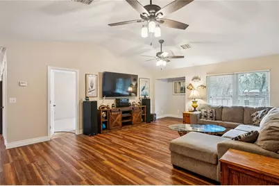 11185 Cleever Street, Weeki Wachee, FL 34614 - Photo 9