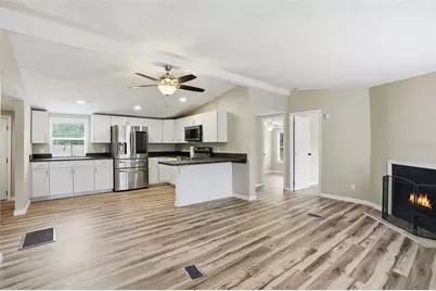 27080 Hiawatha Boulevard, Brooksville, FL 34601 - Photo 3