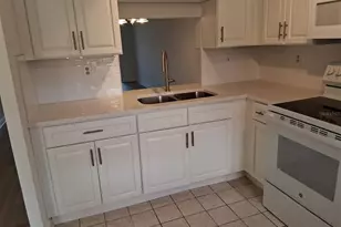 4326 Summersun Dr, New Port Richey, FL 34652 - Photo 9