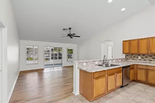 11217 Kangley Ln, Spring Hill, FL 34608 - Photo 15