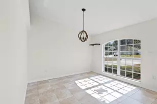 11217 Kangley Ln, Spring Hill, FL 34608 - Photo 9