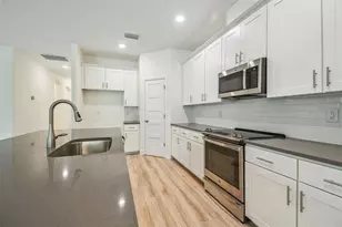 11347 Striped Bass Ct, New Port Richey, FL 34654 - Photo 9