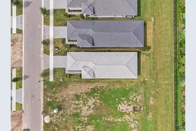 18340 Rockport Place, Lakewood Ranch, FL 34211 - Photo 5