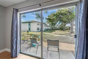 7560 92nd St, Seminole, FL 33777 - Photo 15