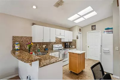 7818 Fashion Loop, New Port Richey, FL 34654 - Photo 3