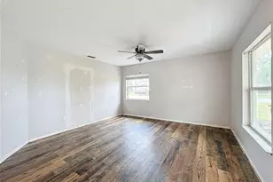 9421 Sunshine Grove Rd, Brooksville, FL 34613 - Photo 7