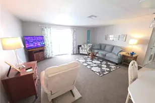 6351 Sutherland Ave, New Port Richey, FL 34653 - Photo 7