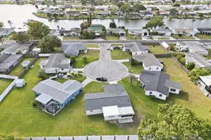 2721 Flint Isle Pl, Holiday, FL 34691 - Photo 37