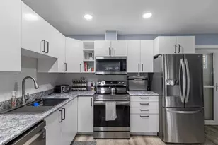 12009 Boynton Ln, New Port Richey, FL 34654 - Photo 9