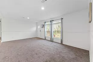 14235 Hurricane Dr, Weeki Wachee, FL 34614 - Photo 13