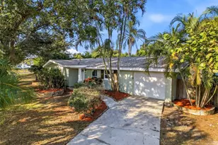 1406 S Lake Ave, Clearwater, FL 33756 - Photo 3