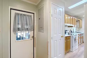 9253 Scepter Ave, Brooksville, FL 34613 - Photo 13