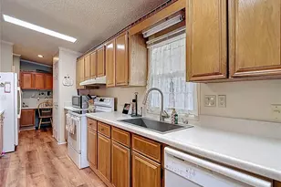 9253 Scepter Ave, Brooksville, FL 34613 - Photo 21