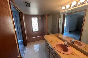 5375 Patricia Pl, Weeki Wachee, FL 34607 - Photo 37