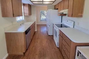 4831 Grist Mill Cir, New Port Richey, FL 34655 - Photo 9