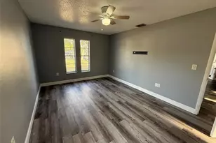 6211 Lorraine Ln, Spring Hill, FL 34608 - Photo 9