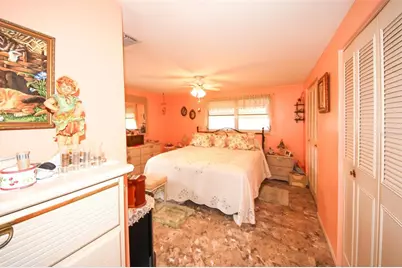 10638 Oak Hill Drive, Port Richey, FL 34668 - Photo 11