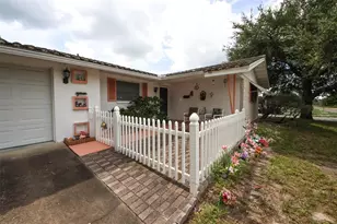 10638 Oak Hill Dr, Port Richey, FL 34668 - Photo 3