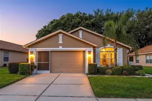 189 Center Oak Cir, Spring Hill, FL 34609 - Photo 1