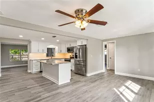 3701 Devonshire Dr, Holiday, FL 34691 - Photo 9