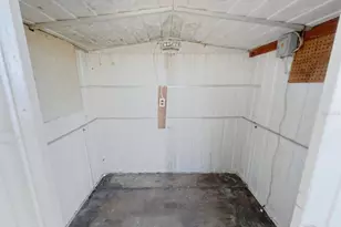 7903 Valmy Ln, Port Richey, FL 34668 - Photo 37