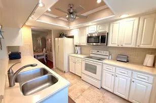 11508 Orleans Ln, Port Richey, FL 34668 - Photo 7