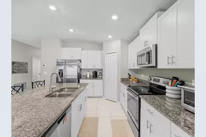 370 Argyll Drive, Spring Hill, FL 34609 - Photo 5