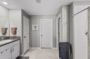 370 Argyll Dr, Spring Hill, FL 34609 - Photo 19