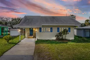 5642 Riverview Dr, New Port Richey, FL 34652 - Photo 1