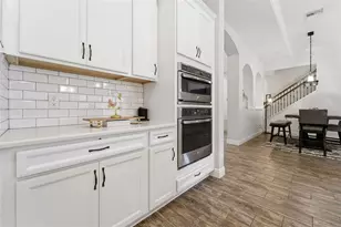 12718 Burns Dr, Odessa, FL 33556 - Photo 11