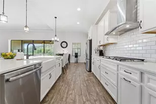 12718 Burns Dr, Odessa, FL 33556 - Photo 9