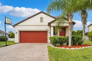 11714 Lake Blvd, New Port Richey, FL 34655 - Photo 1