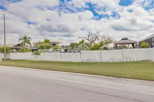 6606 Beach Blvd, Hudson, FL 34667 - Photo 43