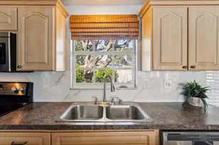 5820 Melaleuca Dr, Holiday, FL 34690 - Photo 11