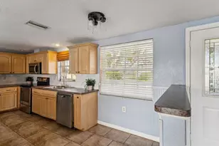 5820 Melaleuca Dr, Holiday, FL 34690 - Photo 13