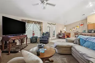 204 Planter Rd, Spring Hill, FL 34606 - Photo 9