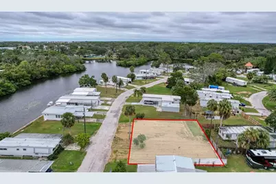 6836 Edgewater Drive, New Port Richey, FL 34652 - Photo 3